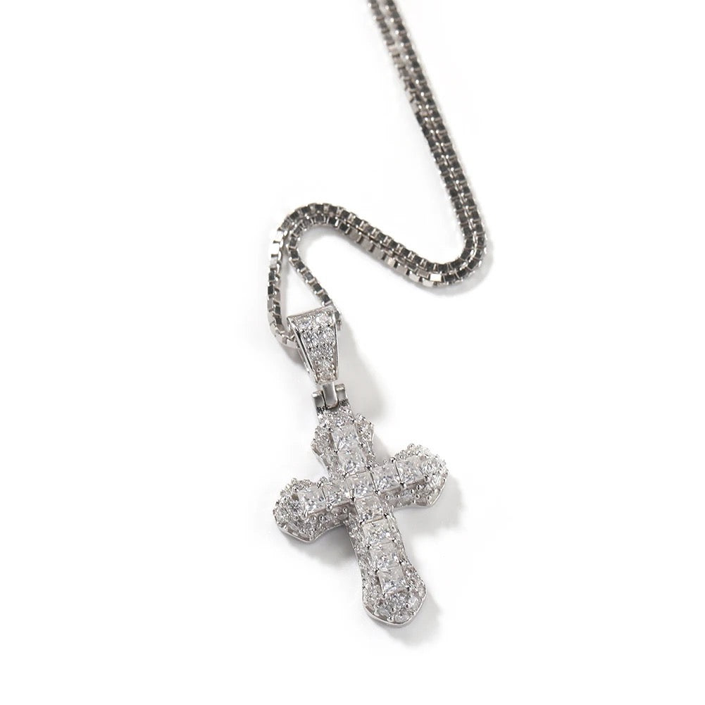 Miss Dainty Cross “Silver”